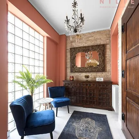 Maison De Luxe, Nilie Hospitality Mgmt نيوي إيبيفاتاي