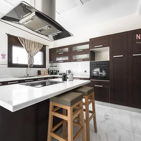 Maison De Luxe, Nilie Hospitality Mgmt شقة نيوي إيبيفاتاي