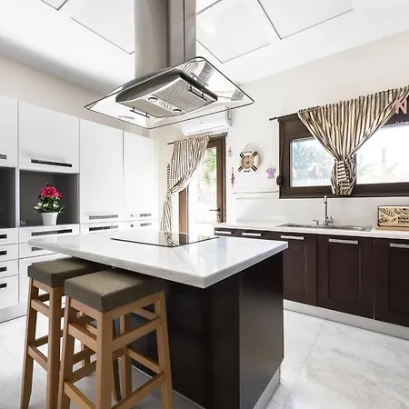 Maison De Luxe, Nilie Hospitality Mgmt * نيوي إيبيفاتاي