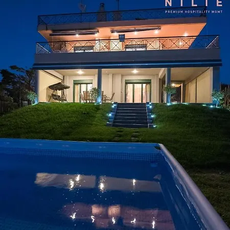 Maison De Luxe, Nilie Hospitality Mgmt * نيوي إيبيفاتاي